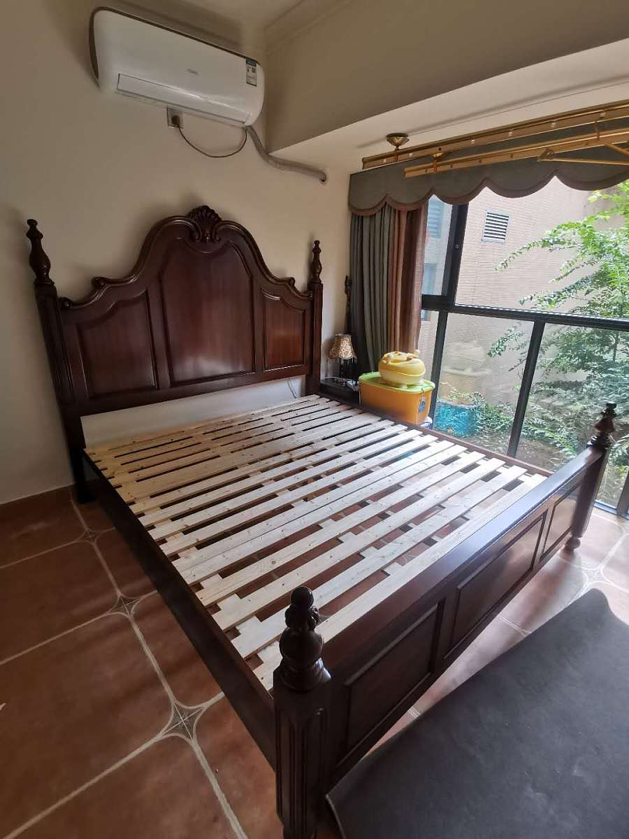 新中式实木床：打造舒适与典雅的睡眠空间