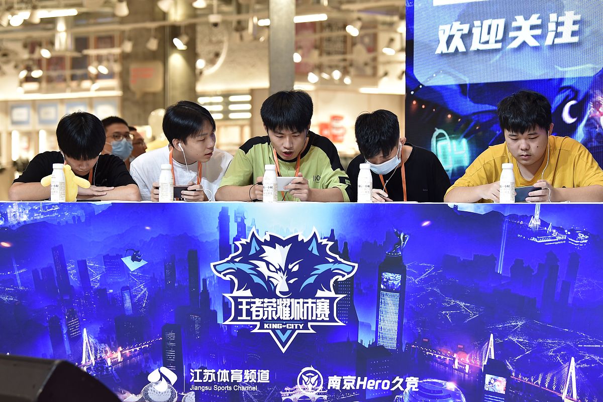 YYF是谁？ - 中国Dota 2传奇选手姚扬