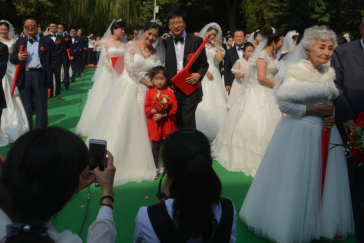 婚礼座位安排图设计：示意图制作及座位表