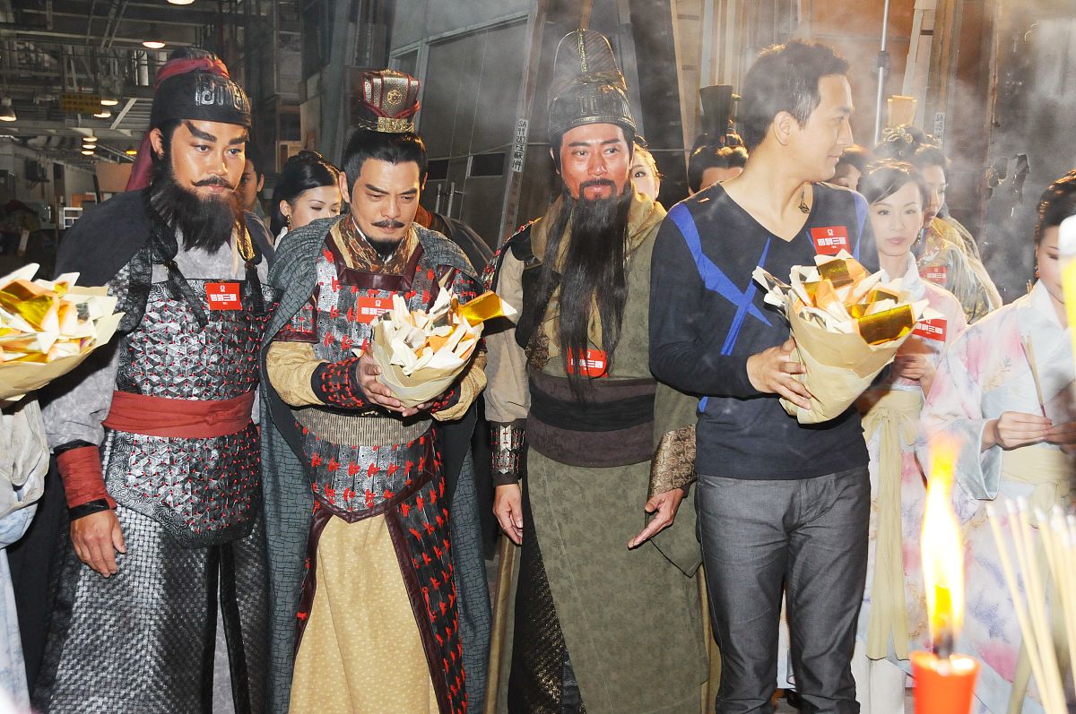 陆挑海为什么不能参加周瑜的葬礼