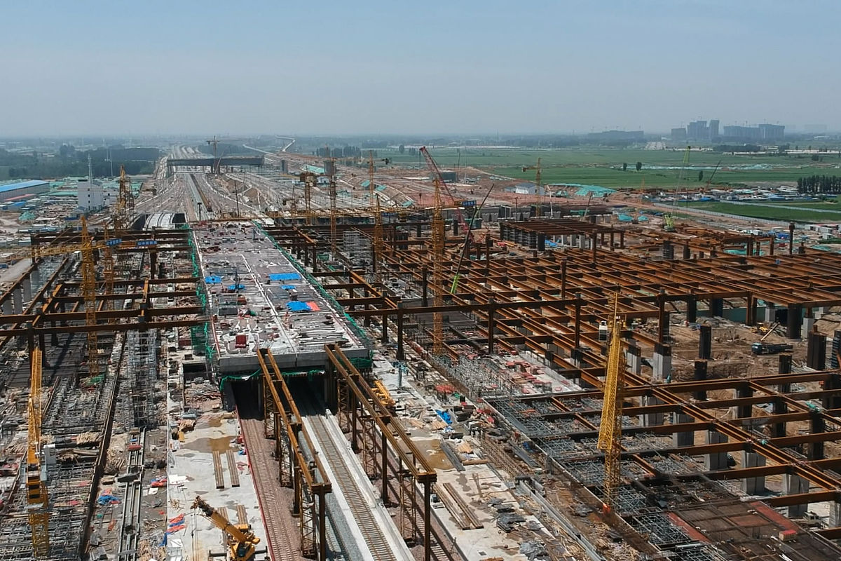 成都高铁学校学费：一年费用详解 - 成本分析及奖学金