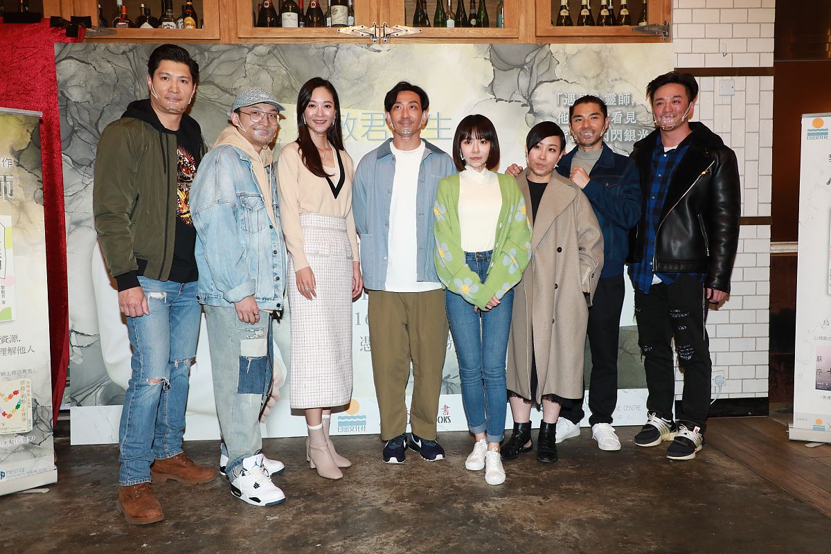 写一篇文章题目《小明上学奇遇记》