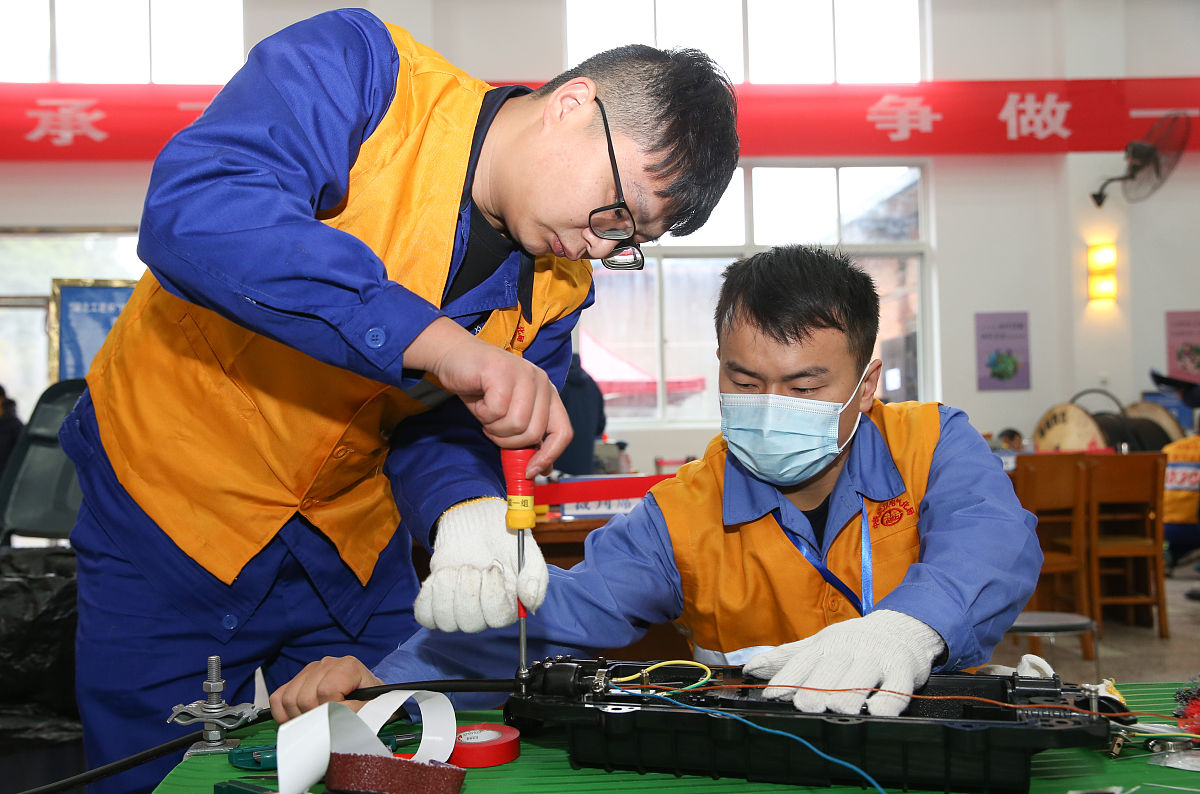 2022年赣州华坚科技学校维修电工专业招生