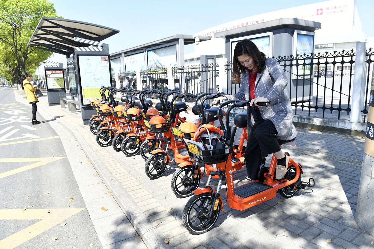 社区治理模式：更新迭代 vs 双卡双待 | 以浙江省横店镇为例