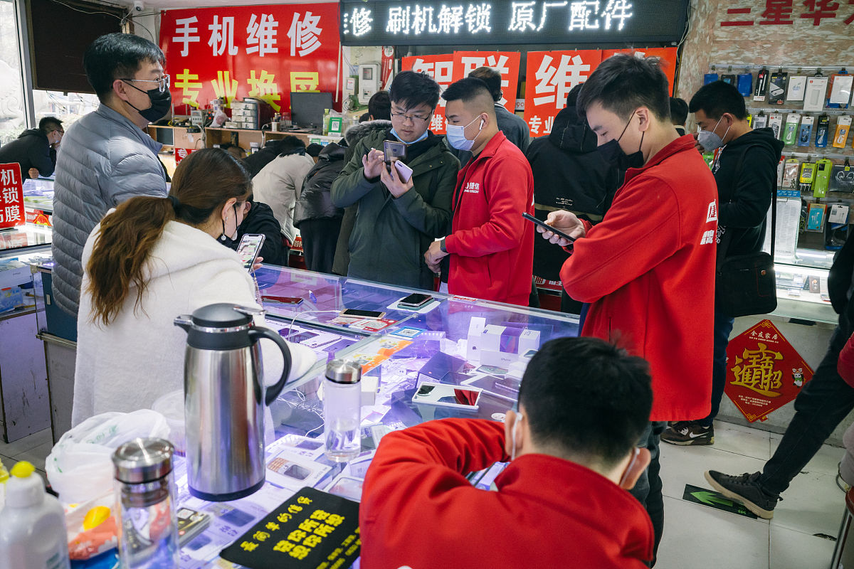 延长手机使用寿命：西安手机维修培训班实用技巧