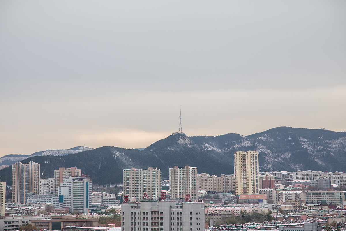 2016年11月22日,济南迎来今冬首场降雪.