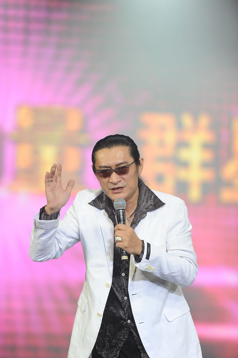 桥：友情的象征与力量 - 剧本分析