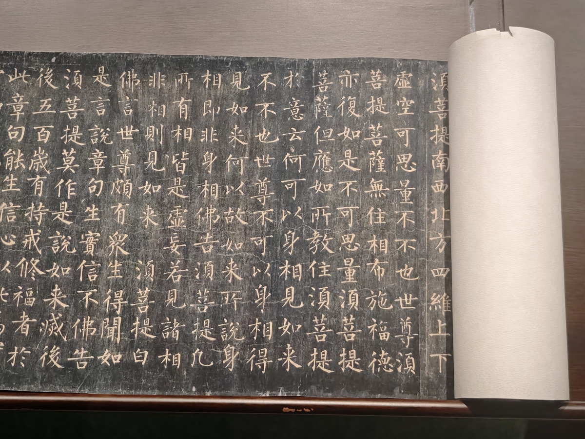 《滕王阁序》原文赏析：登高望远，感悟人生