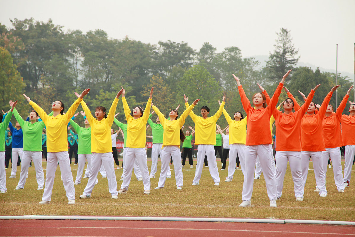 运动会虽然没拿名次的朋友圈文案