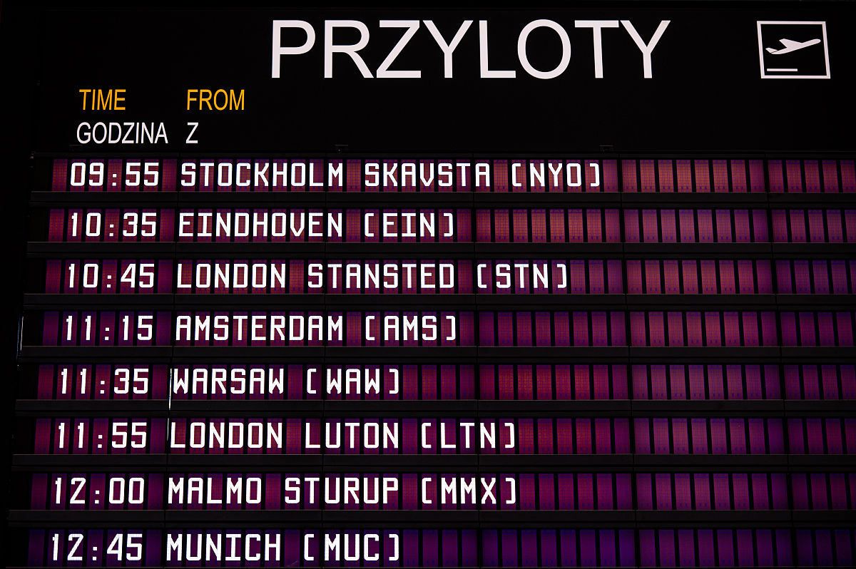 你是一名高级运维工程师请告诉我在centos79上如何卸载nginx和重新安装