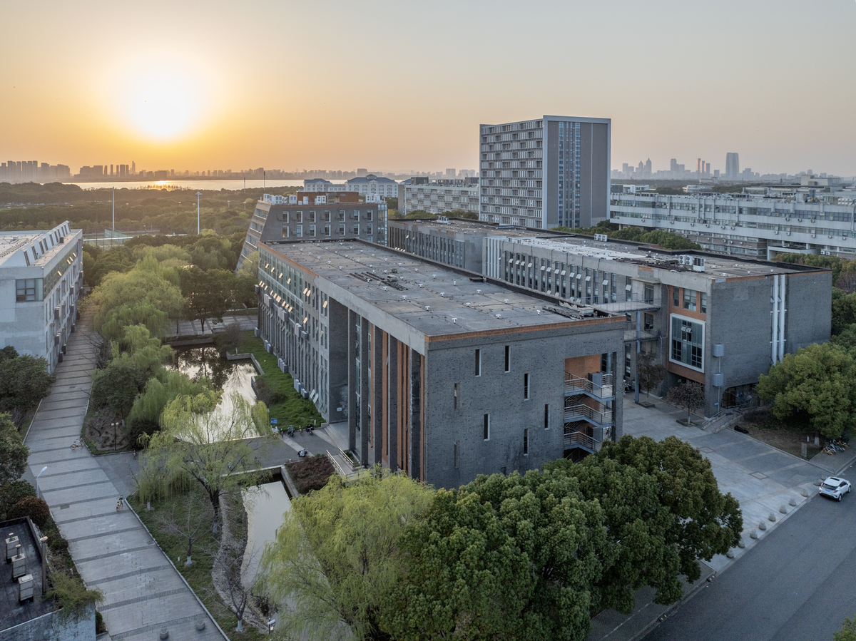 江苏中专之苏州旅游与财经高等职业技术学校具体办学地址在哪里？