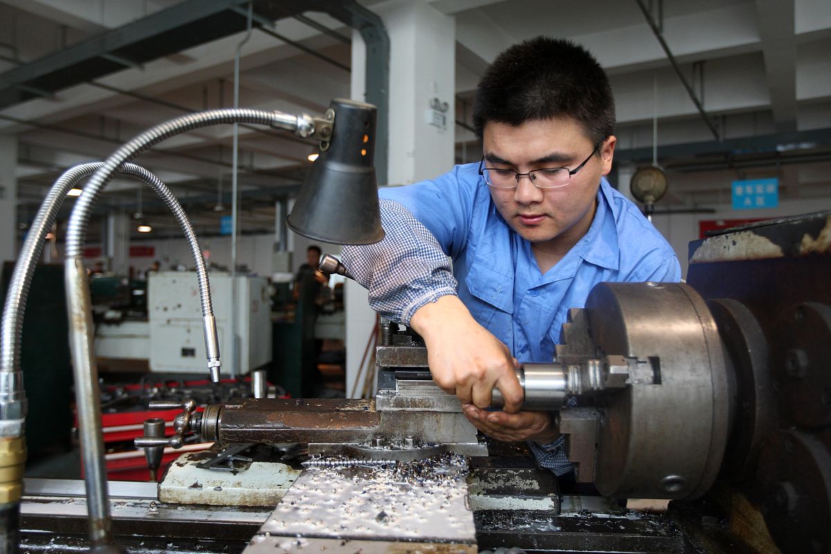 数控技术专业课程难吗？深度解析学习挑战与成功秘诀！