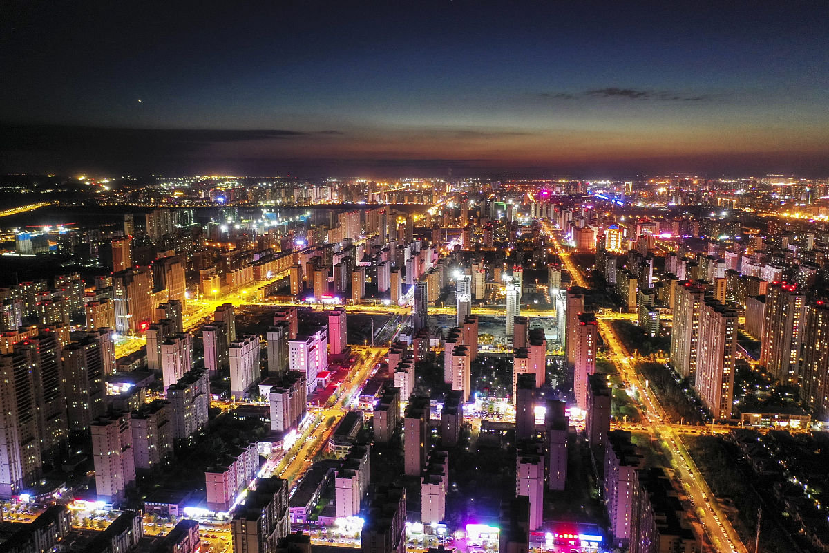 2021年9月23日,长春南关区灯火通明,夜色阑珊.