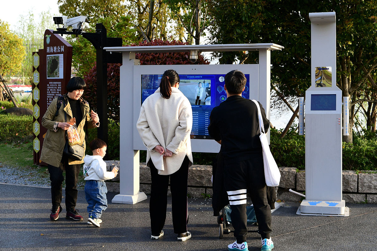 AI助手回复不满意？如何更好地与AI互动