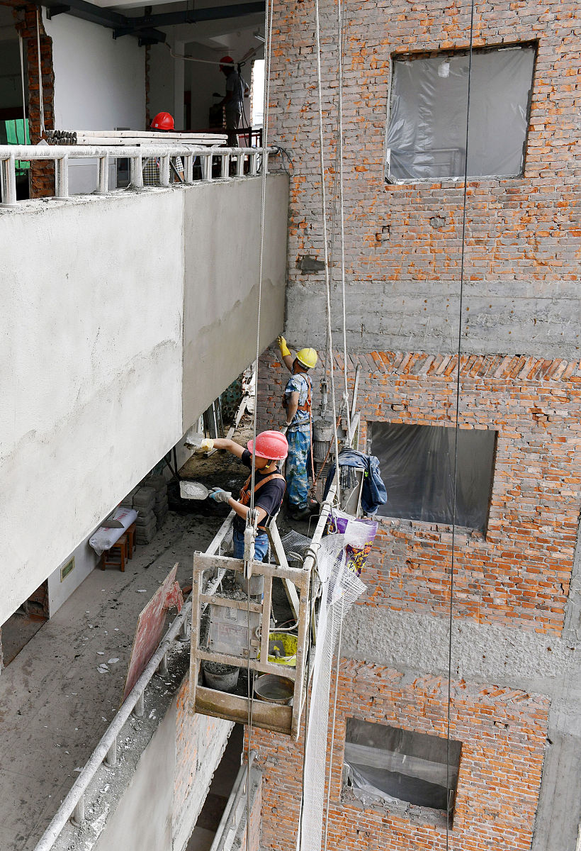 变电所装修综合修补：修复损坏，完善细节