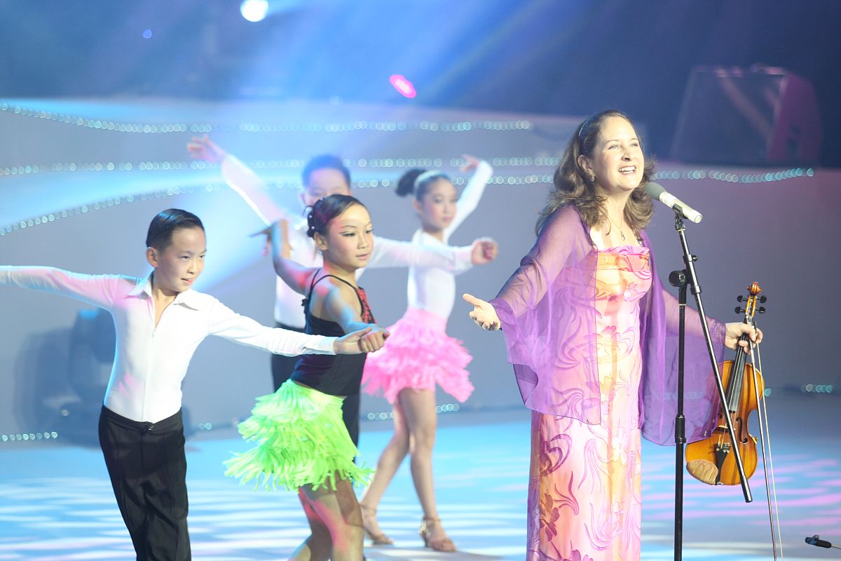 李健 - 假如爱有天意 歌词：爱情是痛苦的游戏？