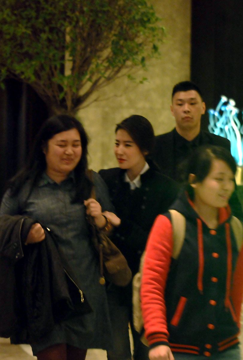 江苏省戏剧学校专业设置：表演、导演、编剧、舞台美术