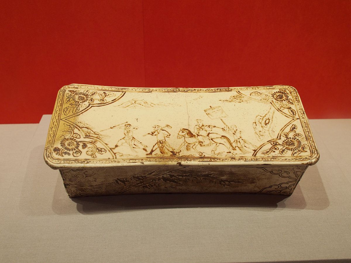 西游记中玉皇大帝和如来谁的大玉皇大帝和如来都是佛教神祇但在西游记中如来的地位更高一些。如来是佛教的创始人被视为佛教的最高神祇拥有无量功德和智慧。而玉皇大帝则是道教的神祇虽然也被尊为天帝但在佛教中地位相对较低。在西游记中如来是唐僧取经的目的地而玉皇大帝只是其中的一个神仙。在西游记中如来的力量也比玉皇大帝更强大。如来的金身不坏无论是神通还是法力都非常高超可以掌控天地万物。而玉皇大帝虽然拥有很高的法力和