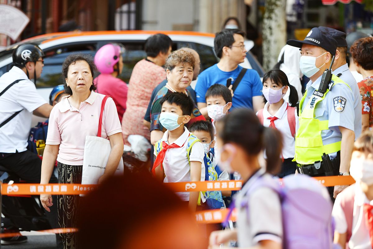 小学生开学时间表：2023年秋季开学日期及准备事项