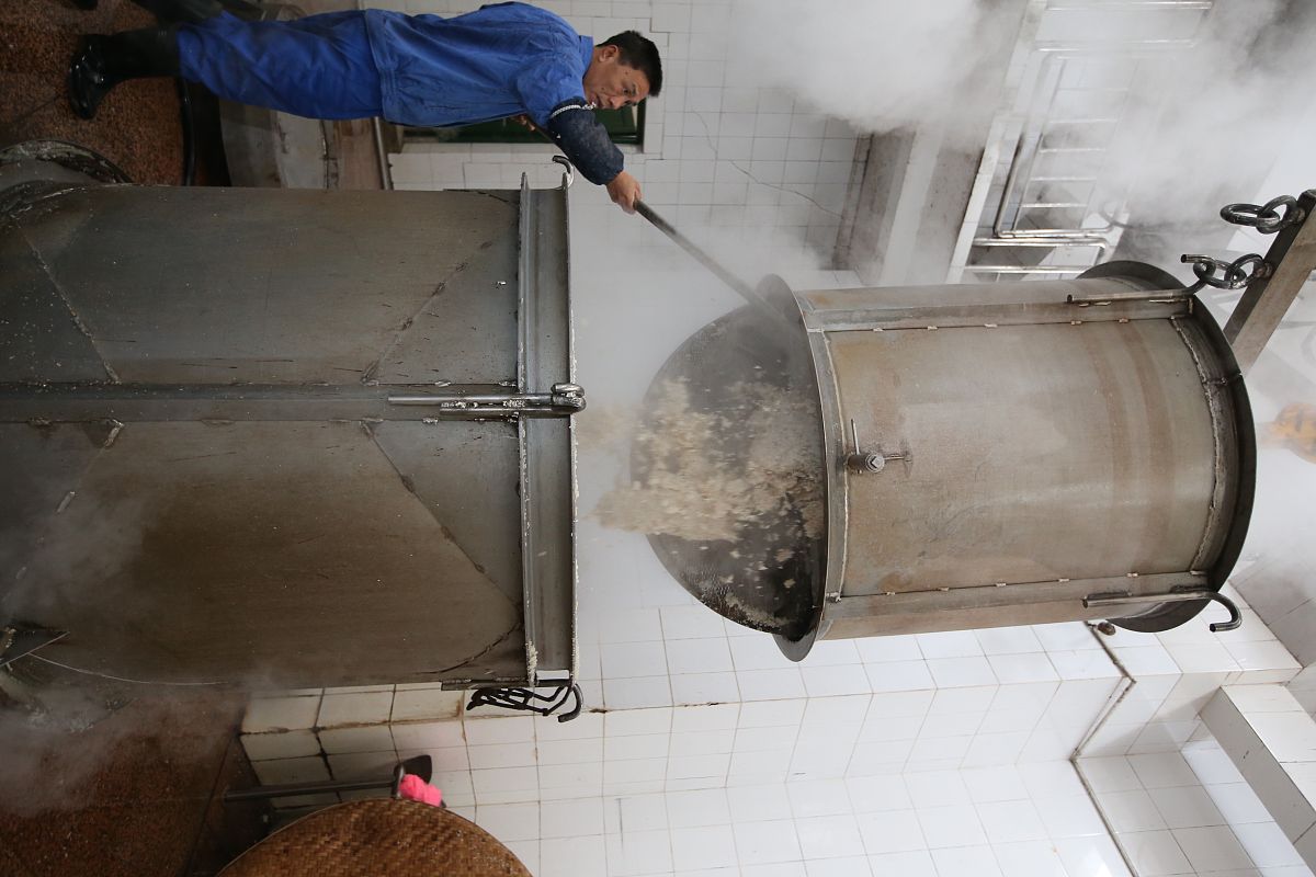 具体说明发酵香肠的工艺流程和设备选型