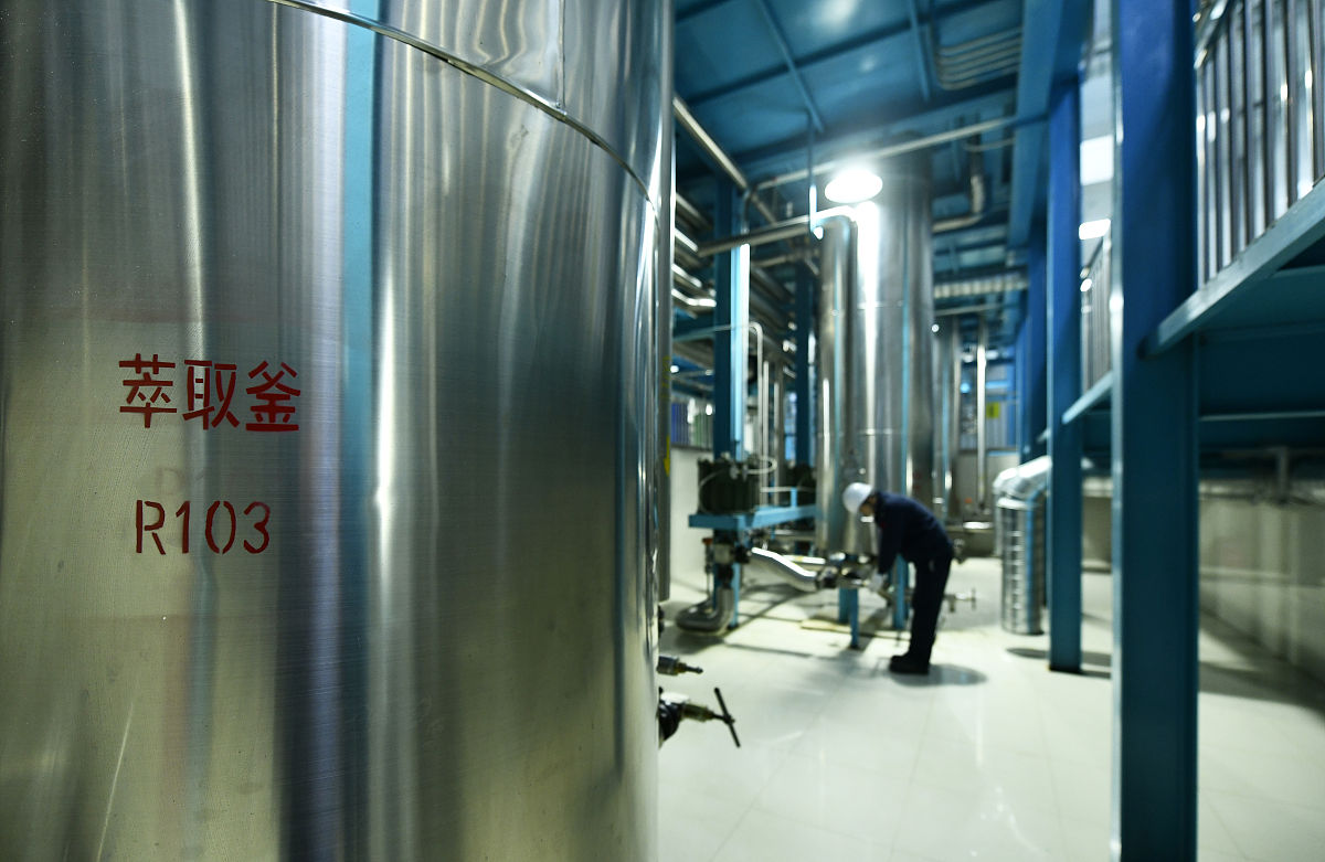 超临界萃取的优势：高效、环保、选择性、广泛应用和活性保留