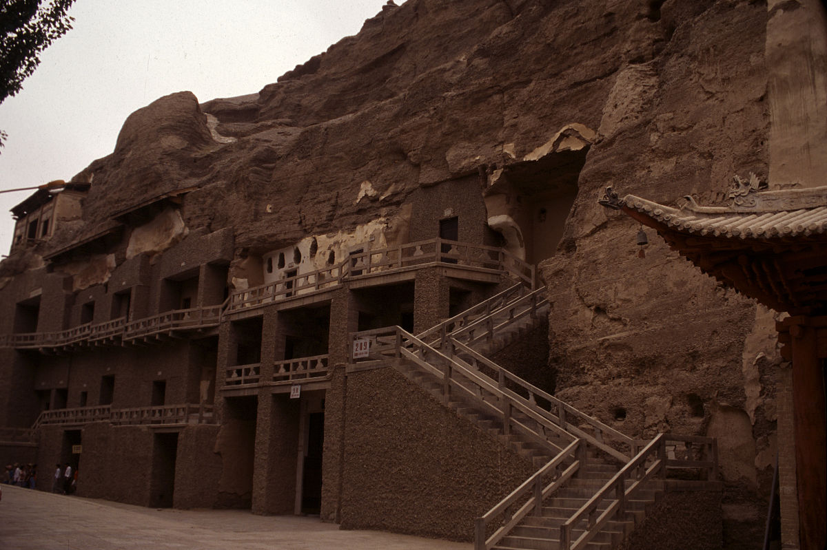 莫高窟门票优惠 | 药店工作能免票吗？