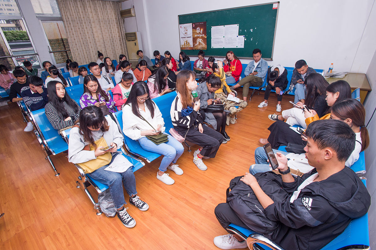 成都华夏幼师学校读幼师有什么要求