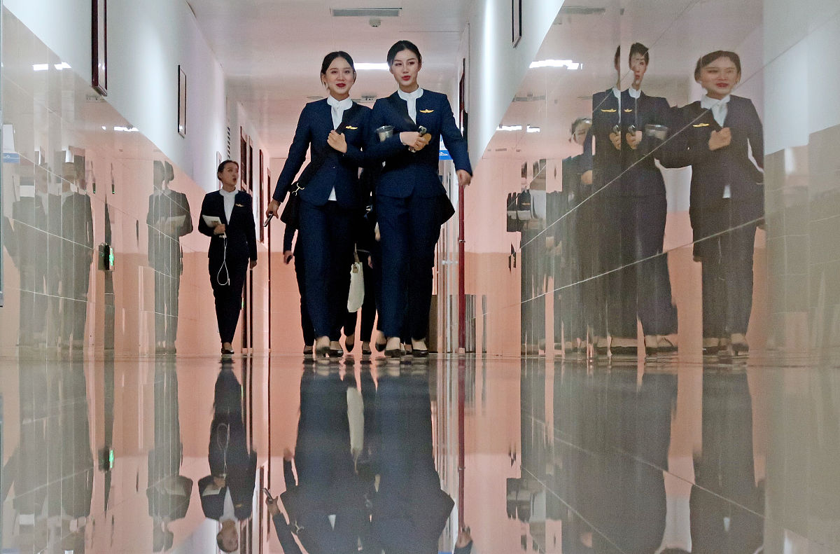 航空学校如何对学生进行管理