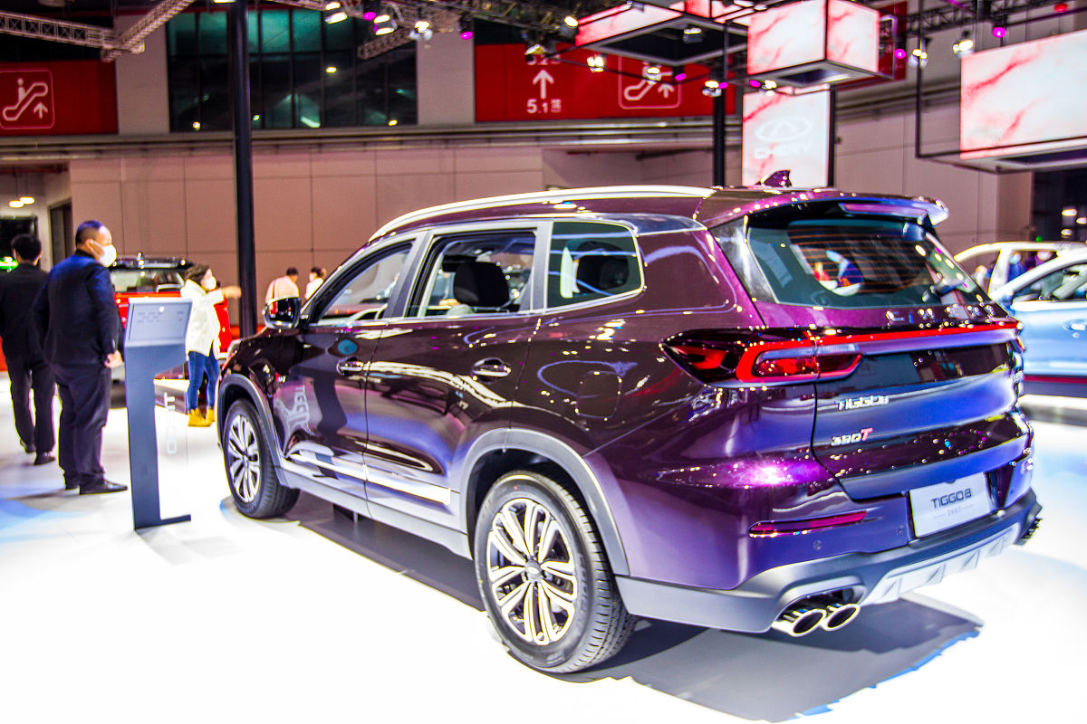 瑞虎8冠军家族赛车卫冕环塔汽油量产组冠军，展现奇瑞汽车强大实力