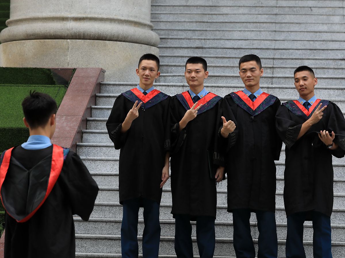 上海市旅游服务职业技术学校导游服务专业