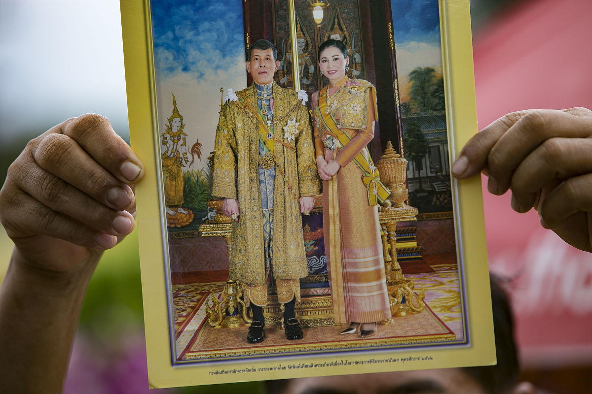 冠军球队口号：'我们是冠军！' - 激励士气的口号