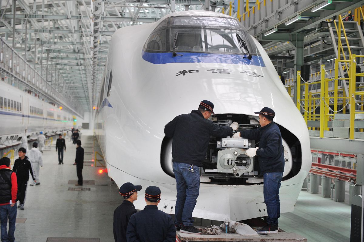 成都市高铁职业技术学校交通运营管理专业 - 培养高素质交通运营人才