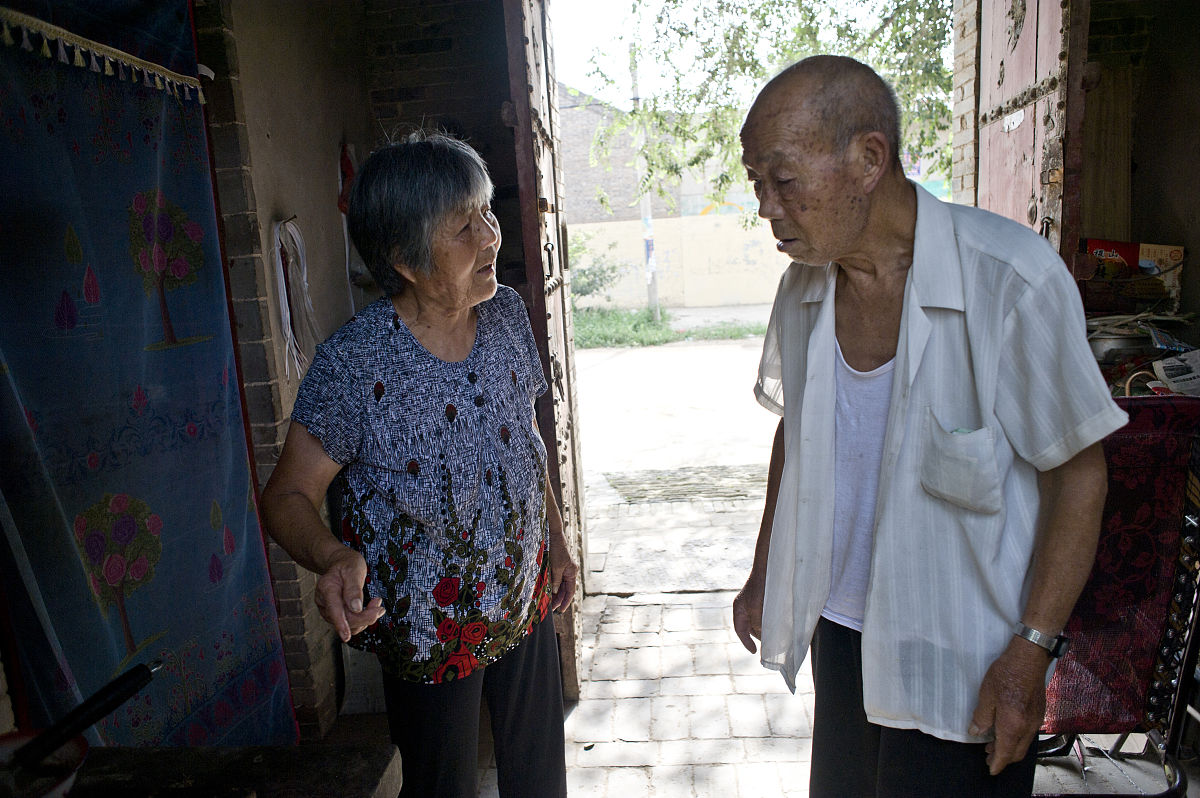 探访乡村独居老人：短视频案例展现真实困境与温暖希望