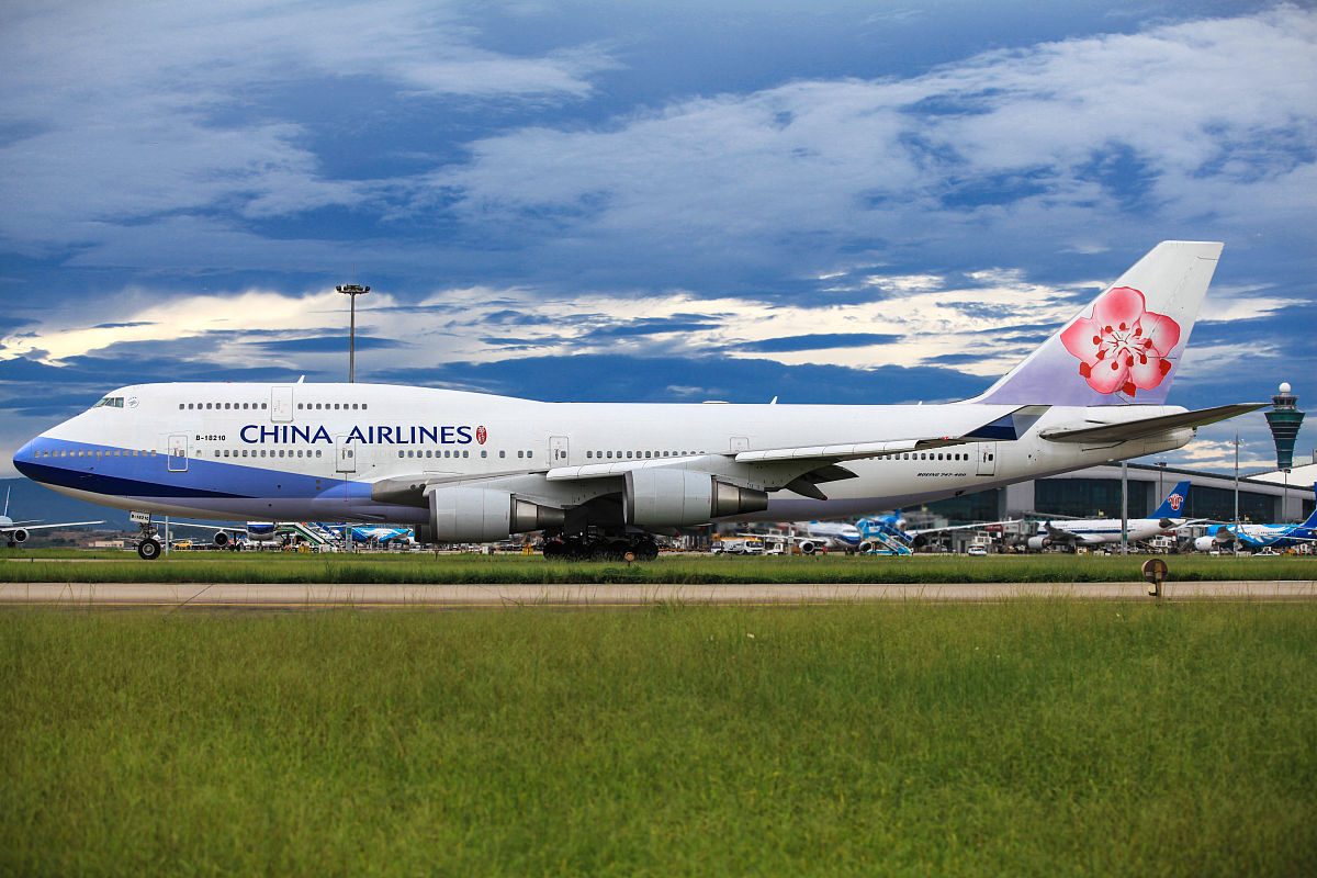 关于播音a380的电子系统的不少于两千字的论文