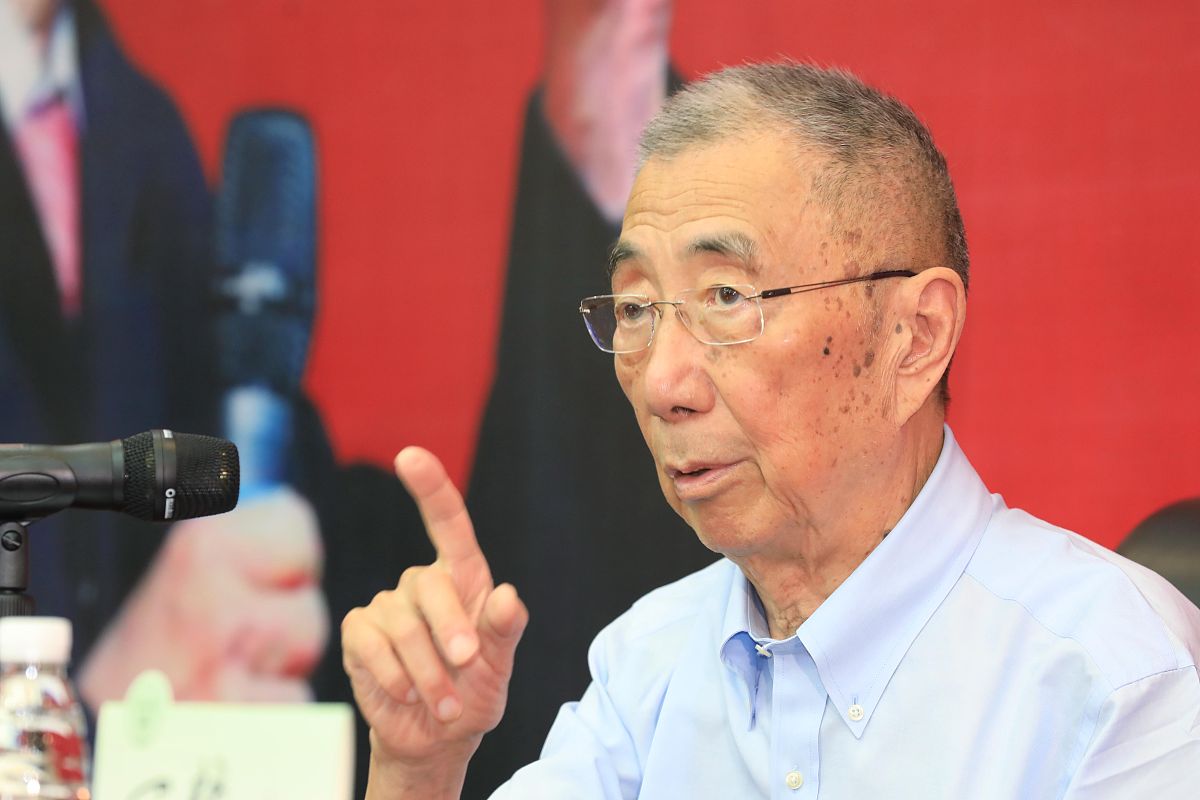 中医药大学附属医院的科研科的年度总结与计划需要有历年数据对比下一年度的计划有高度、很全面语言很专业很正规