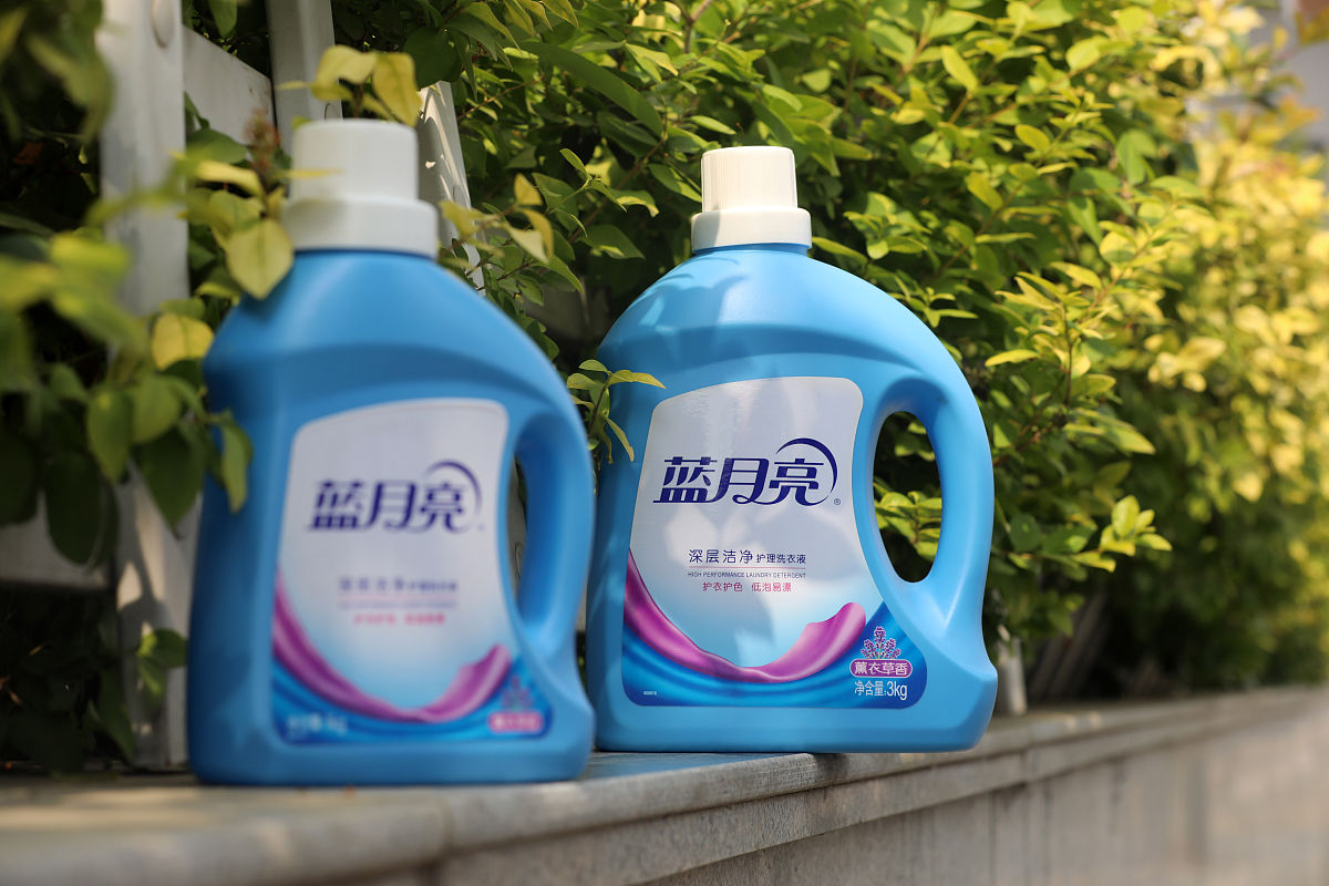 菲碧清衣领净：拯救吃饭漏嘴的神器，衣领净白柔顺留香护手