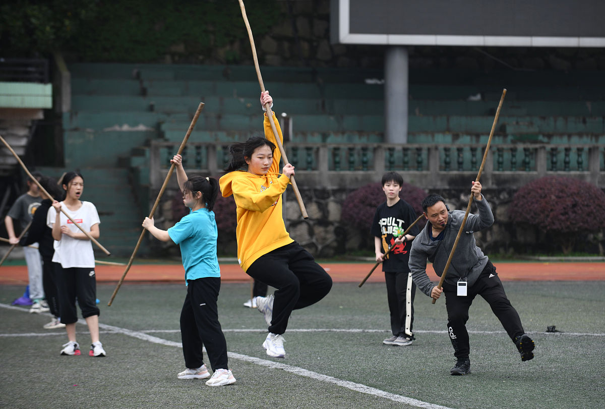湖南第一师范学院2019招生办电话_联系方式