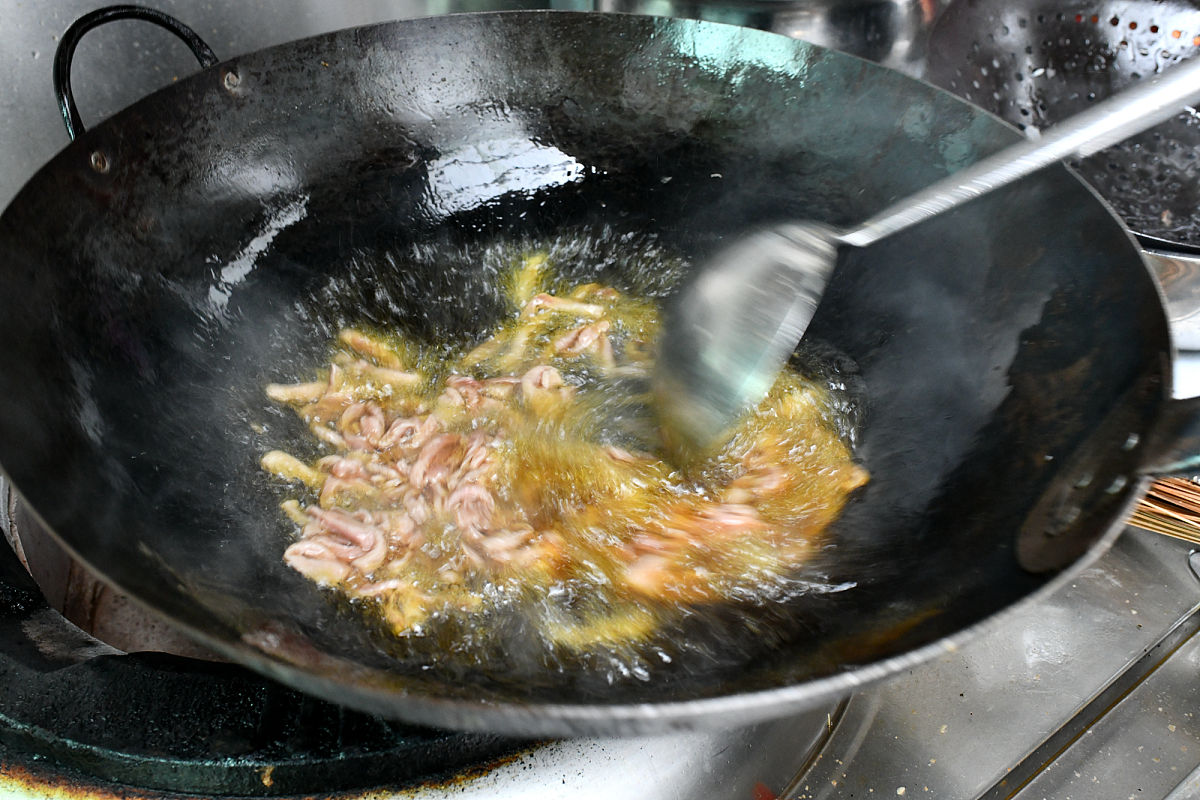 炒菜不糊的技巧：10个简单步骤轻松掌握