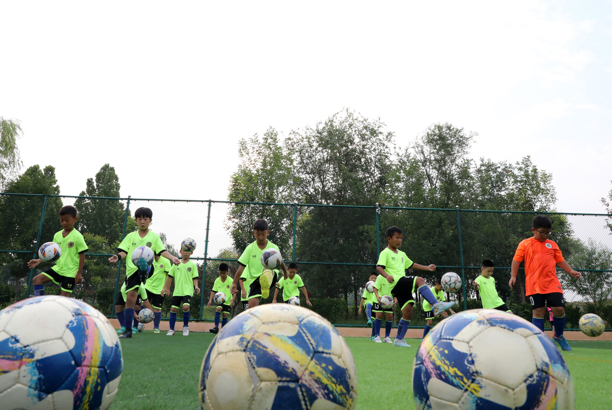 足球项目课后服务：释义、内容及来源