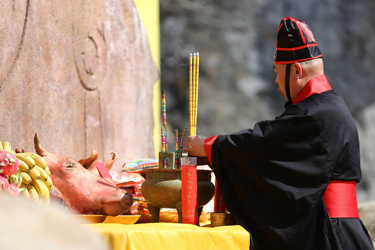 神其有知来格冥祭这句话在祭祀上是什么意思