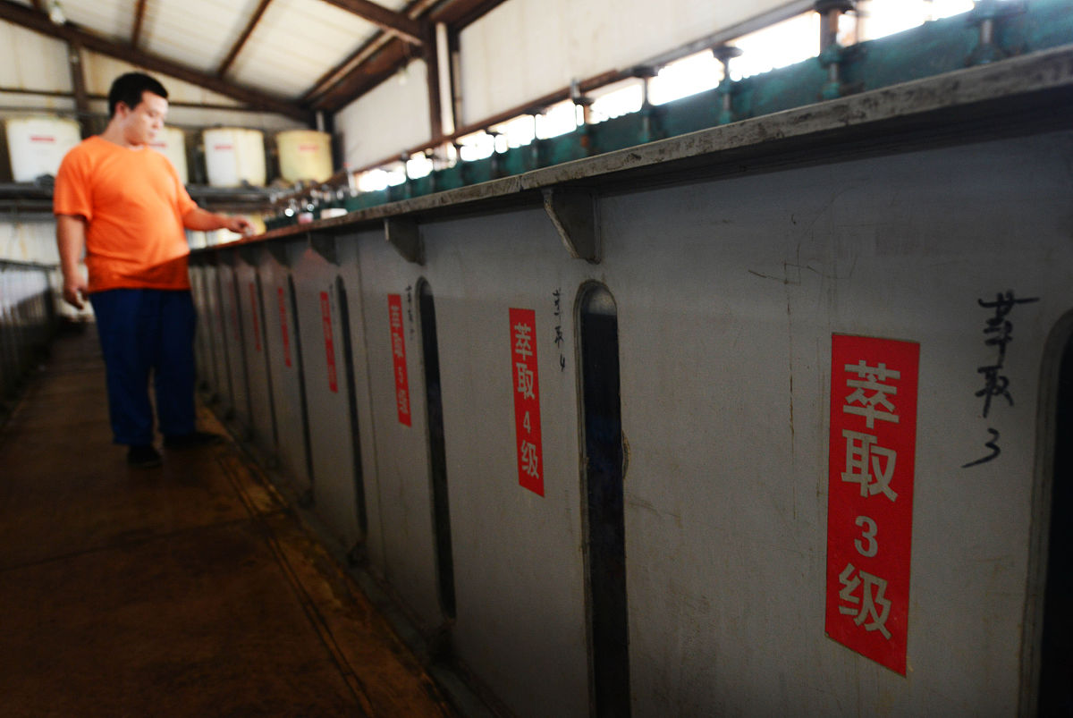 电沉积法制备镍铜催化剂时铜的含量会对催化剂的产氢性能有怎样的影响请具体分析