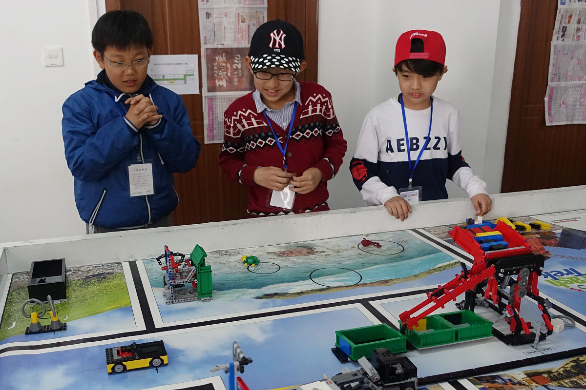 对话机器人挑战：谁能打破'c'开头的规则？