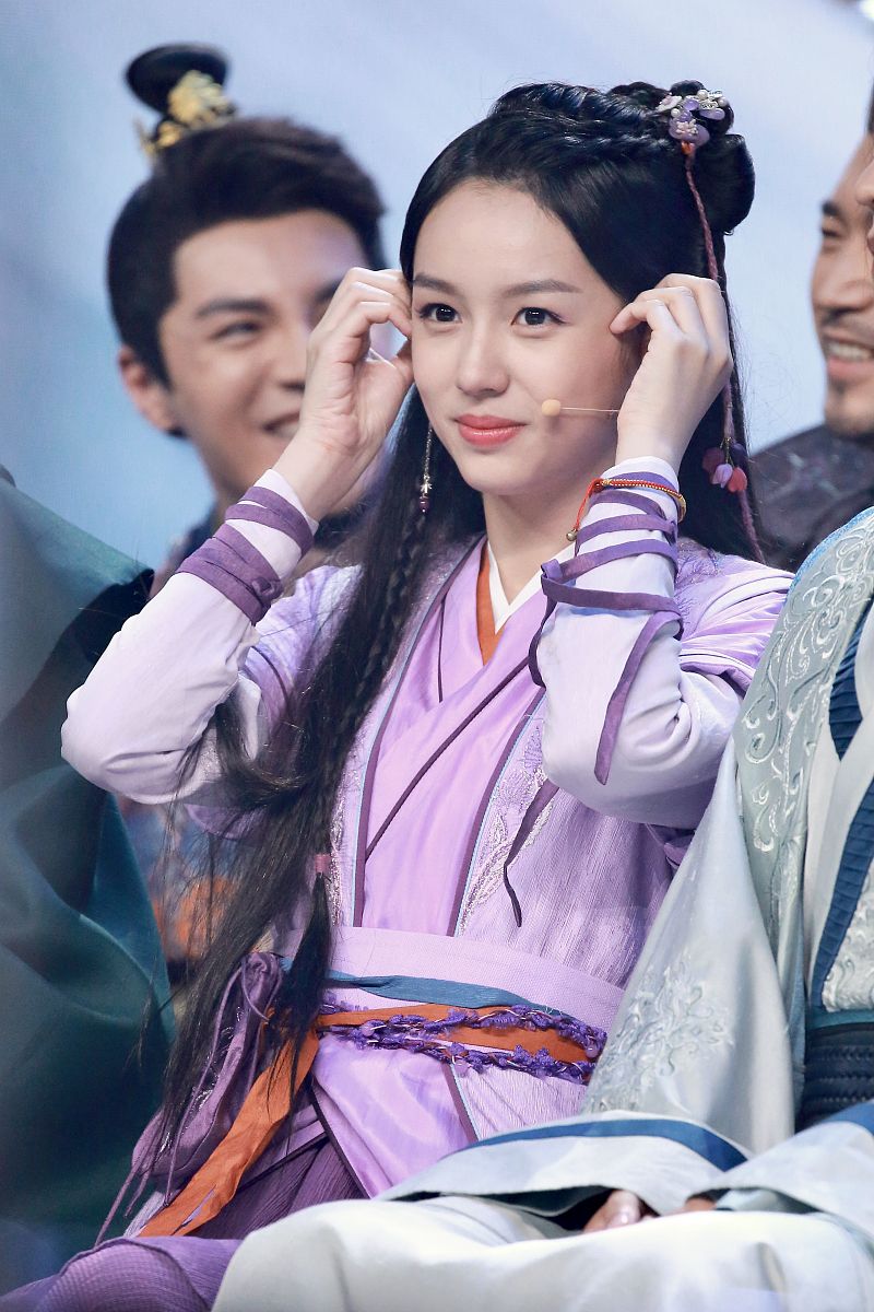 《星落凝成霜》：下饭小甜剧，郑业成李兰迪演绎倾世绝恋