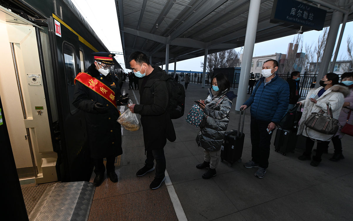 成都铁路学校分享打造更美好春运路 北京铁