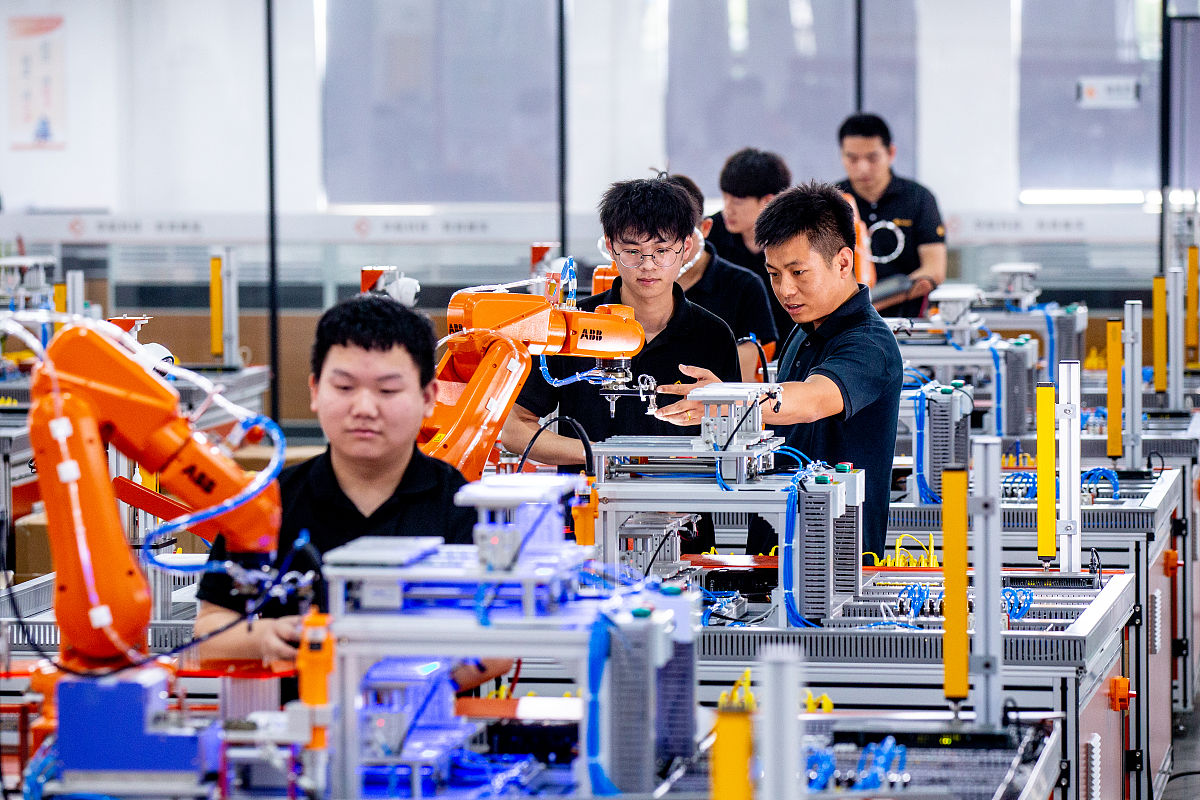 湖北现代科技学校2023年开设有哪些专业