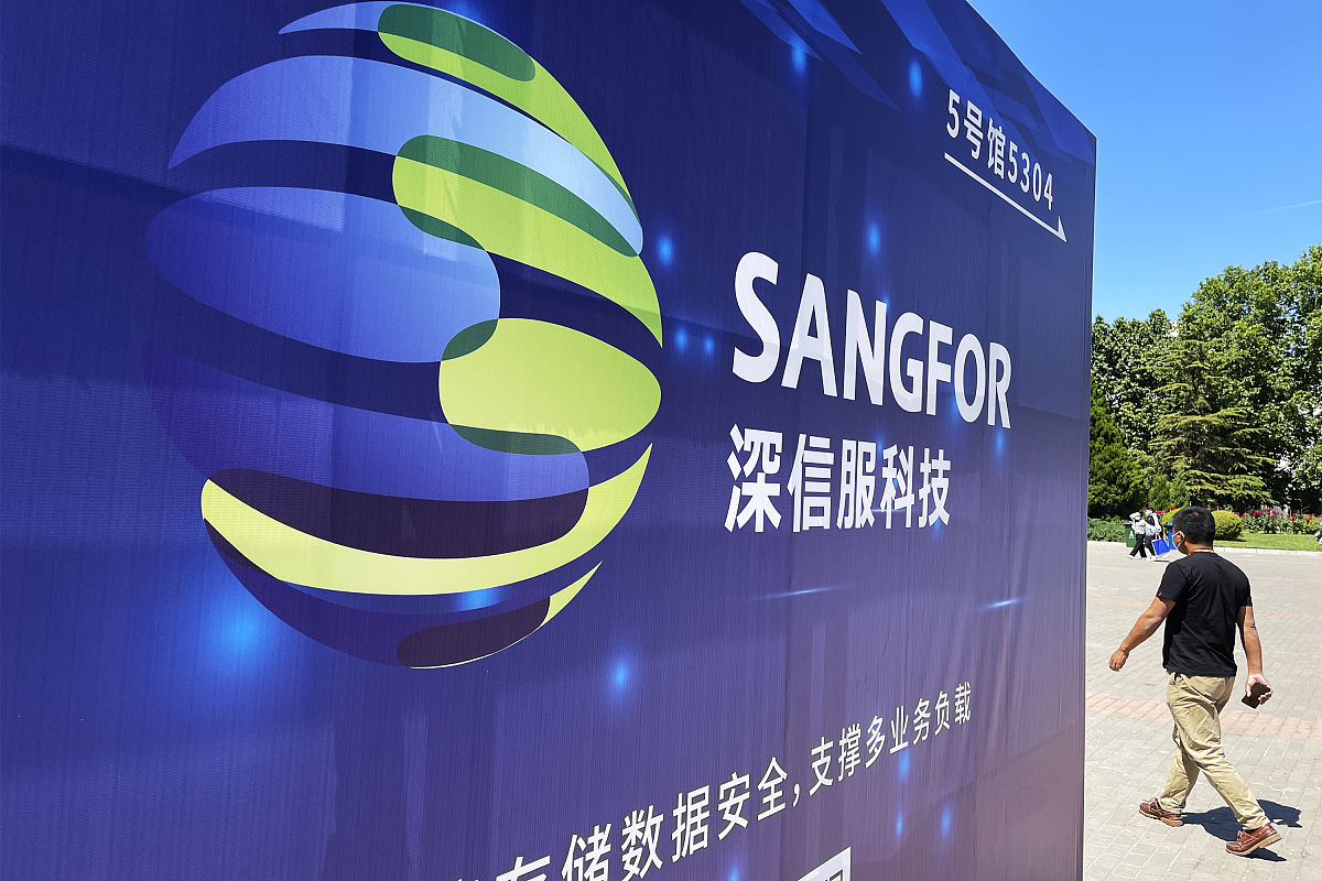 在四川读计算机广告制作专业可以去哪些学校