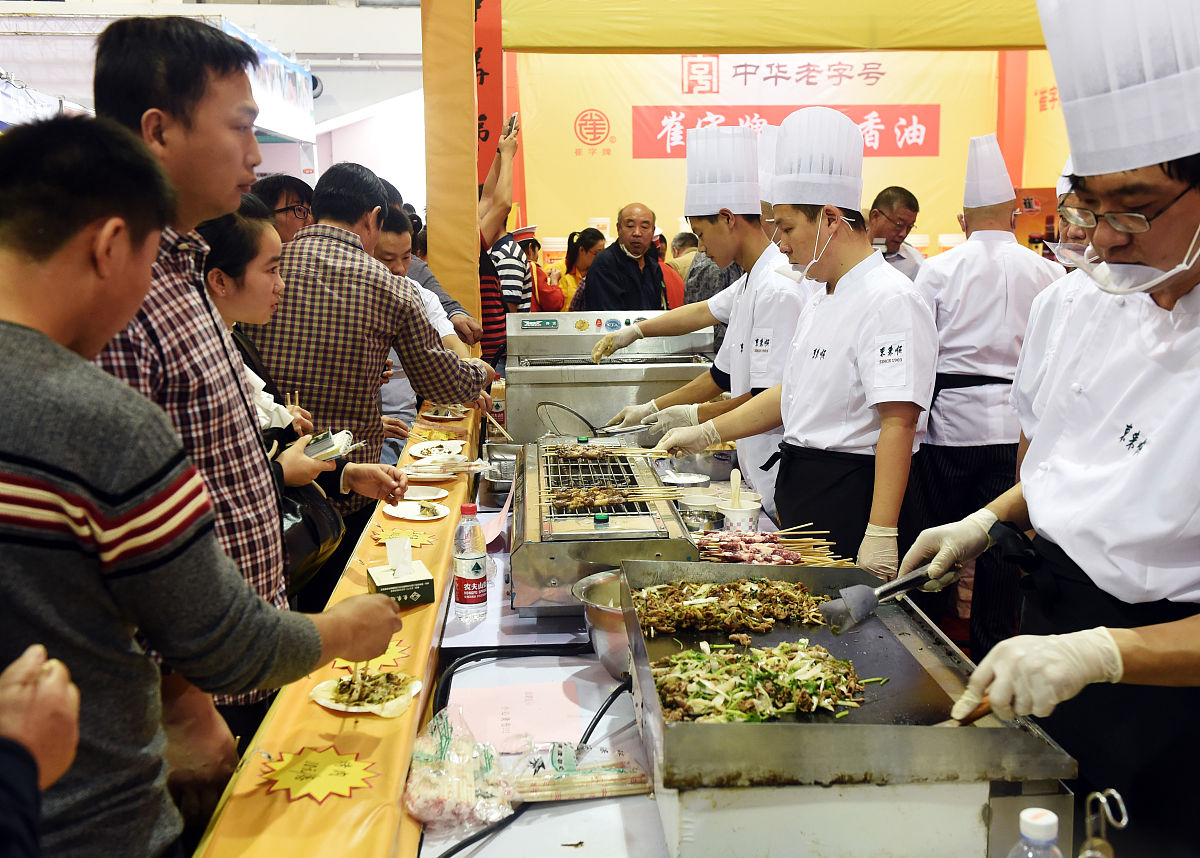 郑州新东方烹饪学校：开启你的小吃之旅，成为美食达人！