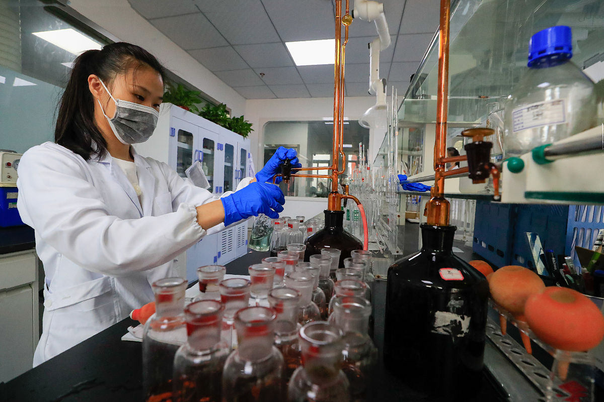 实验室超纯水机管理升级：数据记录与远程监控功能