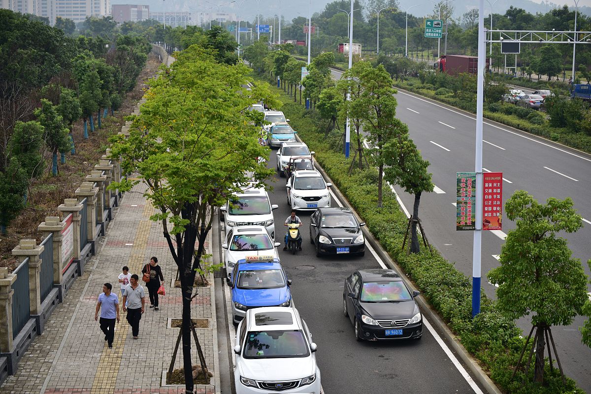 学校开学第一周校长小结