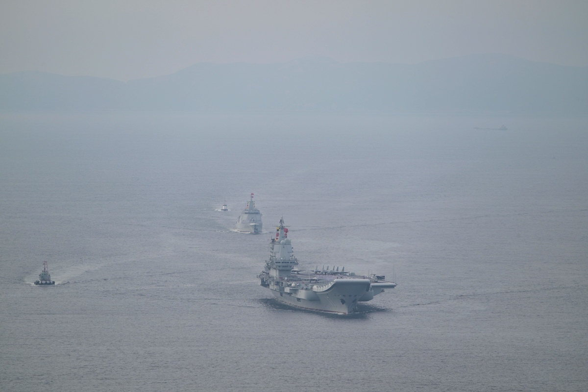 中国国防建设未来发展方向：科技强军、军民融合、国际合作